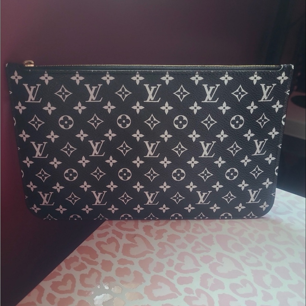 Louis Vuitton Pouch